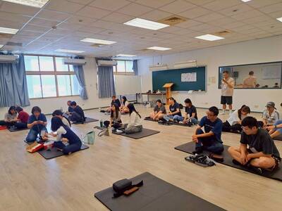 LINE_ALBUM_20260613上午適應體育課程_260615_14