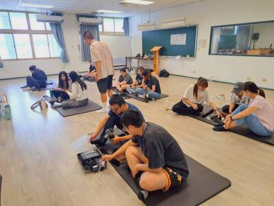LINE_ALBUM_20260613上午適應體育課程_260615_13