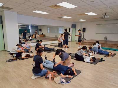 LINE_ALBUM_20260613上午適應體育課程_260615_2