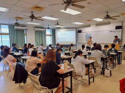 LINE_ALBUM_20260613上午適應體育課程_260615_65