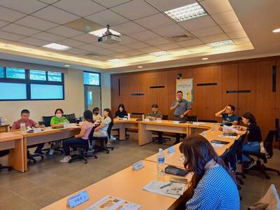 12鑑輔分組動特殊教育工作檢討會議