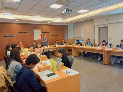 12鑑輔分組跨單位轉銜聯繫會議