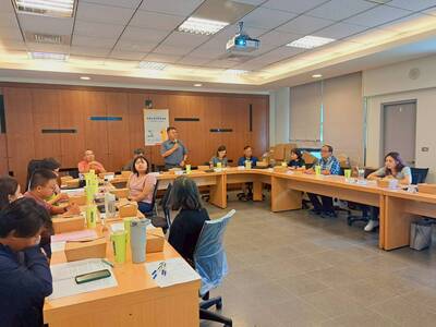 11鑑輔分組跨單位轉銜聯繫會議