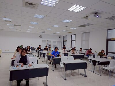 LINE_ALBUM_1140730_251013_10