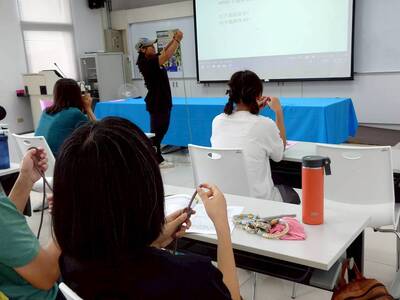 LINE_ALBUM_1140804_251016_3