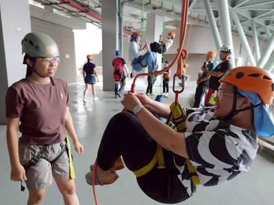 LINE_ALBUM_1140804_251016_16