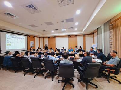 支持網絡暨跨單位轉銜聯繫會議 (100)